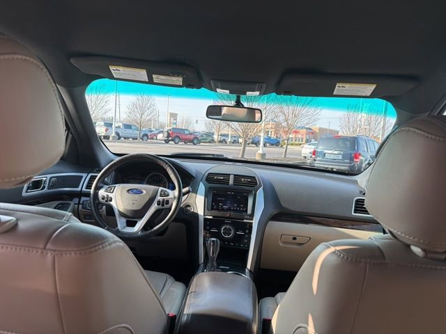 Used 2013 Ford Explorer Limited image 18