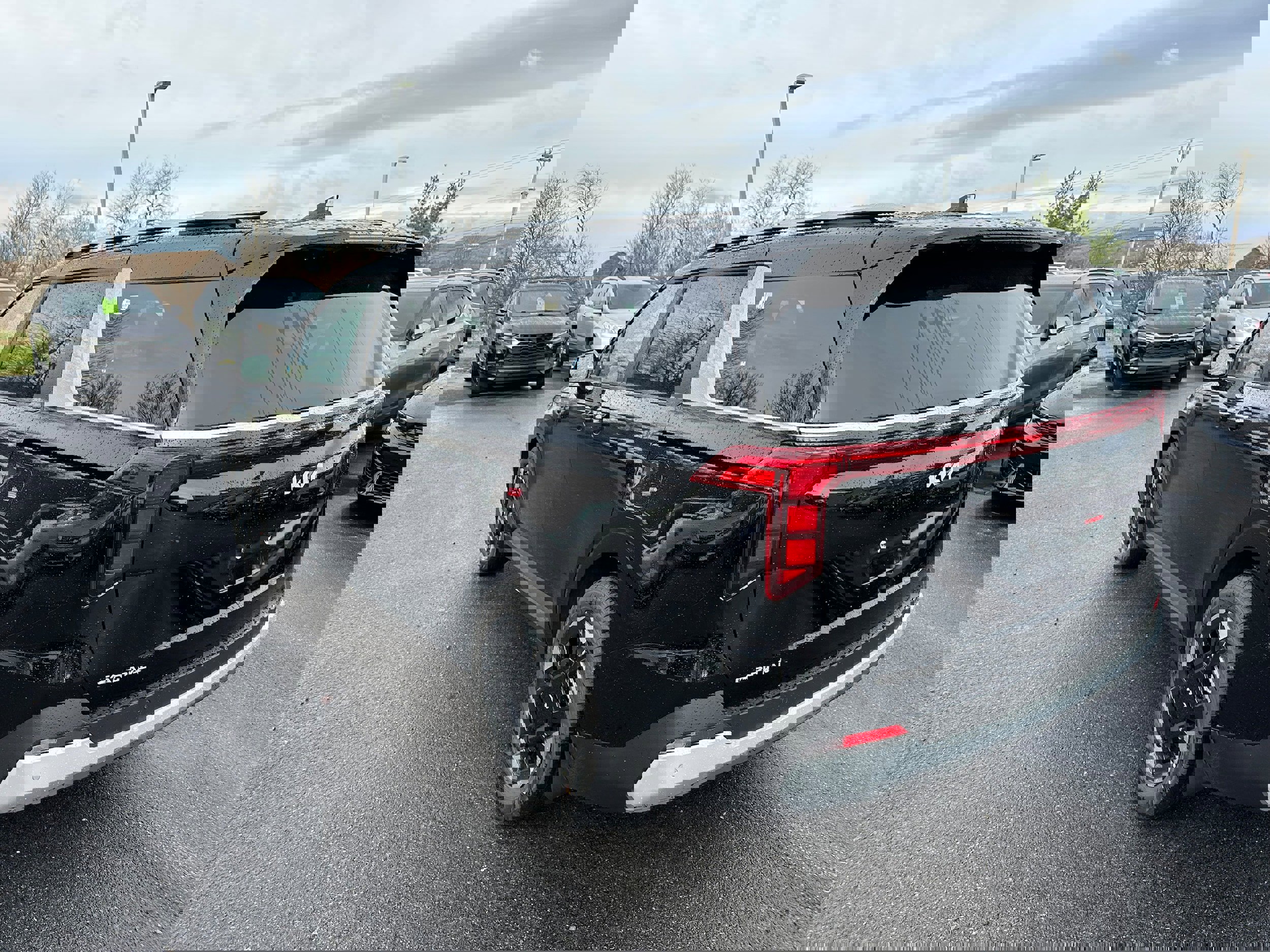 New 2026 Kia Carnival EX image 7