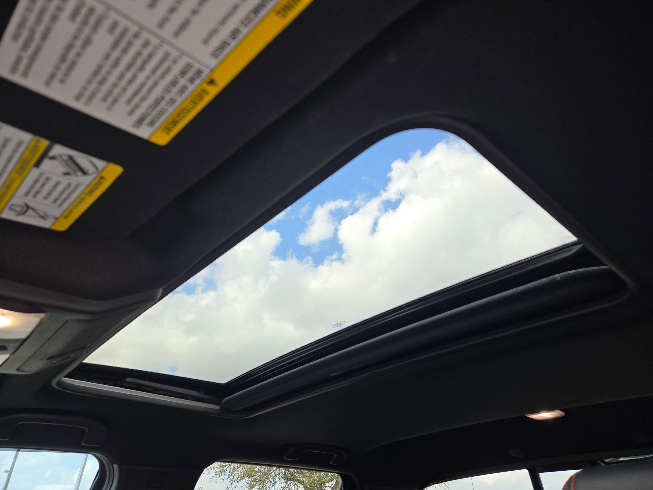 Used 2024 Nissan Frontier Pro-X w/ Pro Premium Package image 10