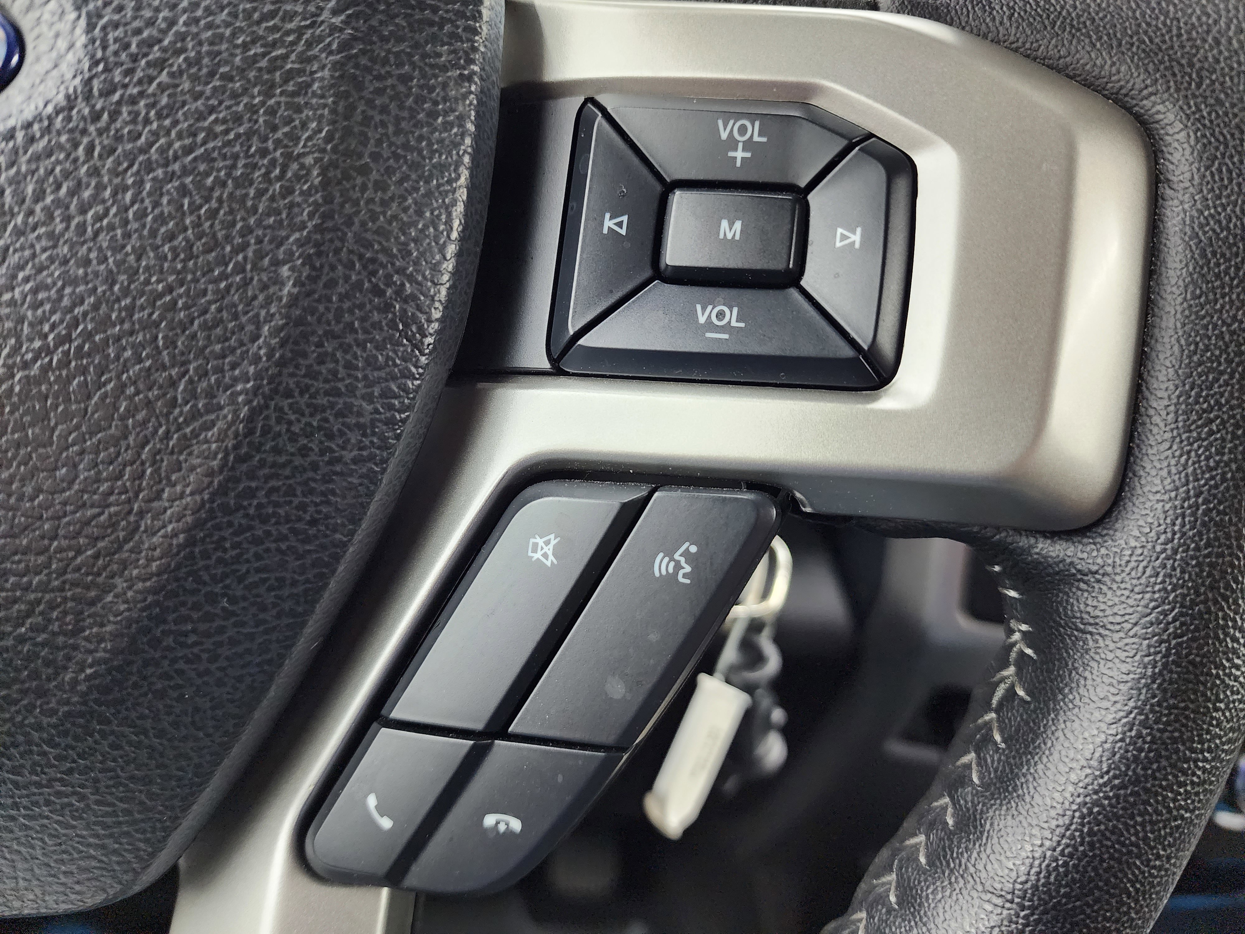 Used 2020 Ford F250 Lariat image 16