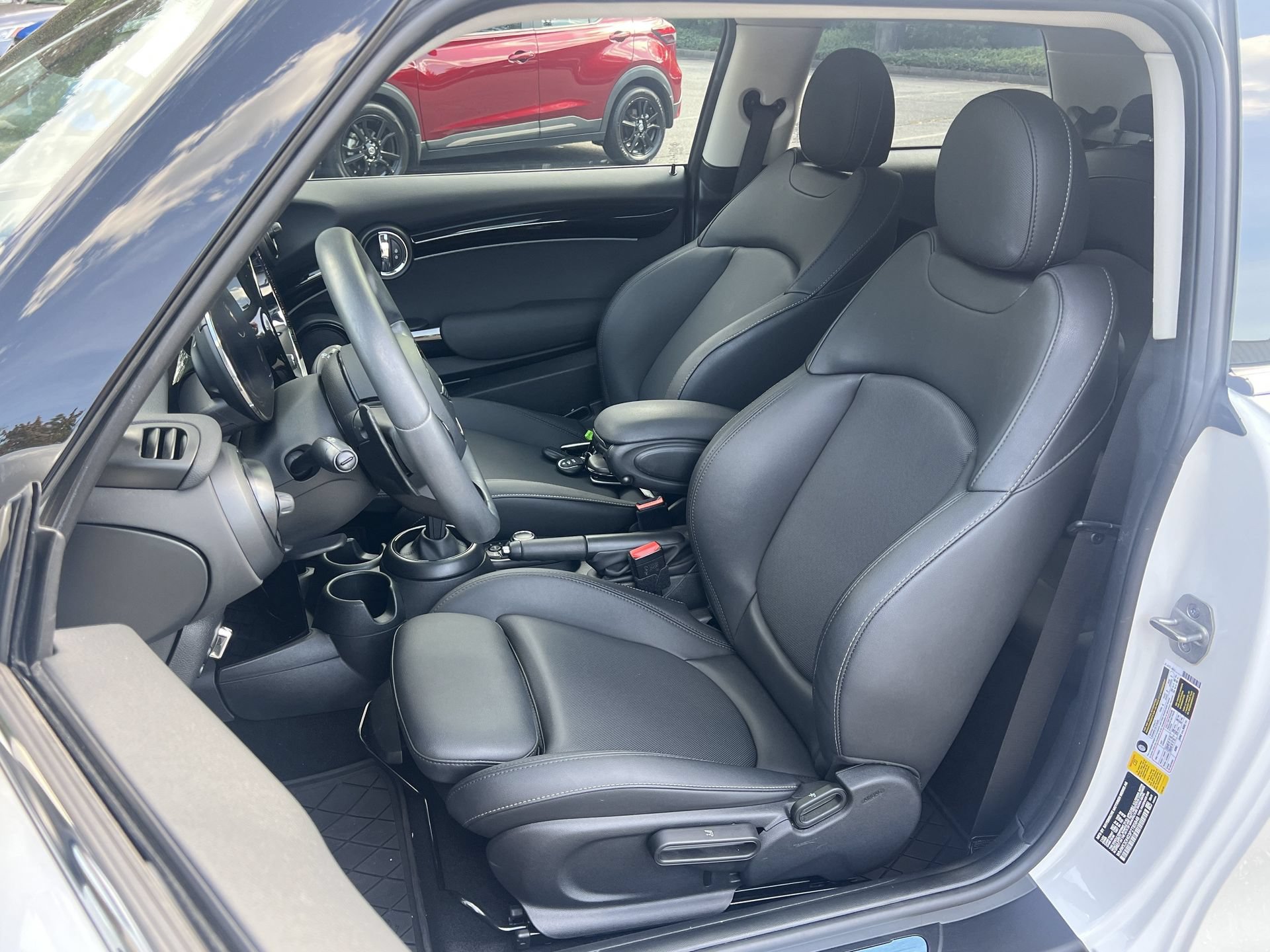 Used 2023 MINI Cooper S FWD image 14