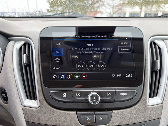 Used 2023 Chevrolet Malibu LT image 12