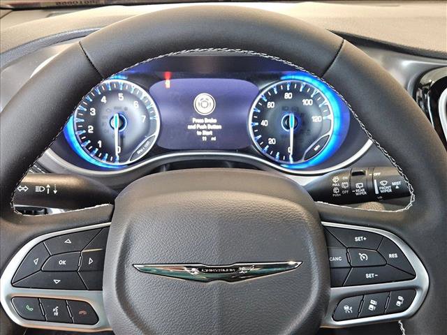 New 2025 Chrysler Pacifica Select w/ Fav Edition Package image 11