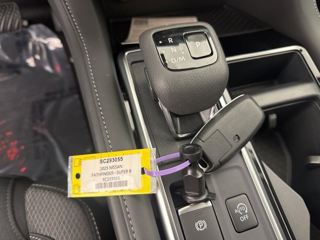 New 2025 Nissan Pathfinder SV w/ Black Appearance Package image 35