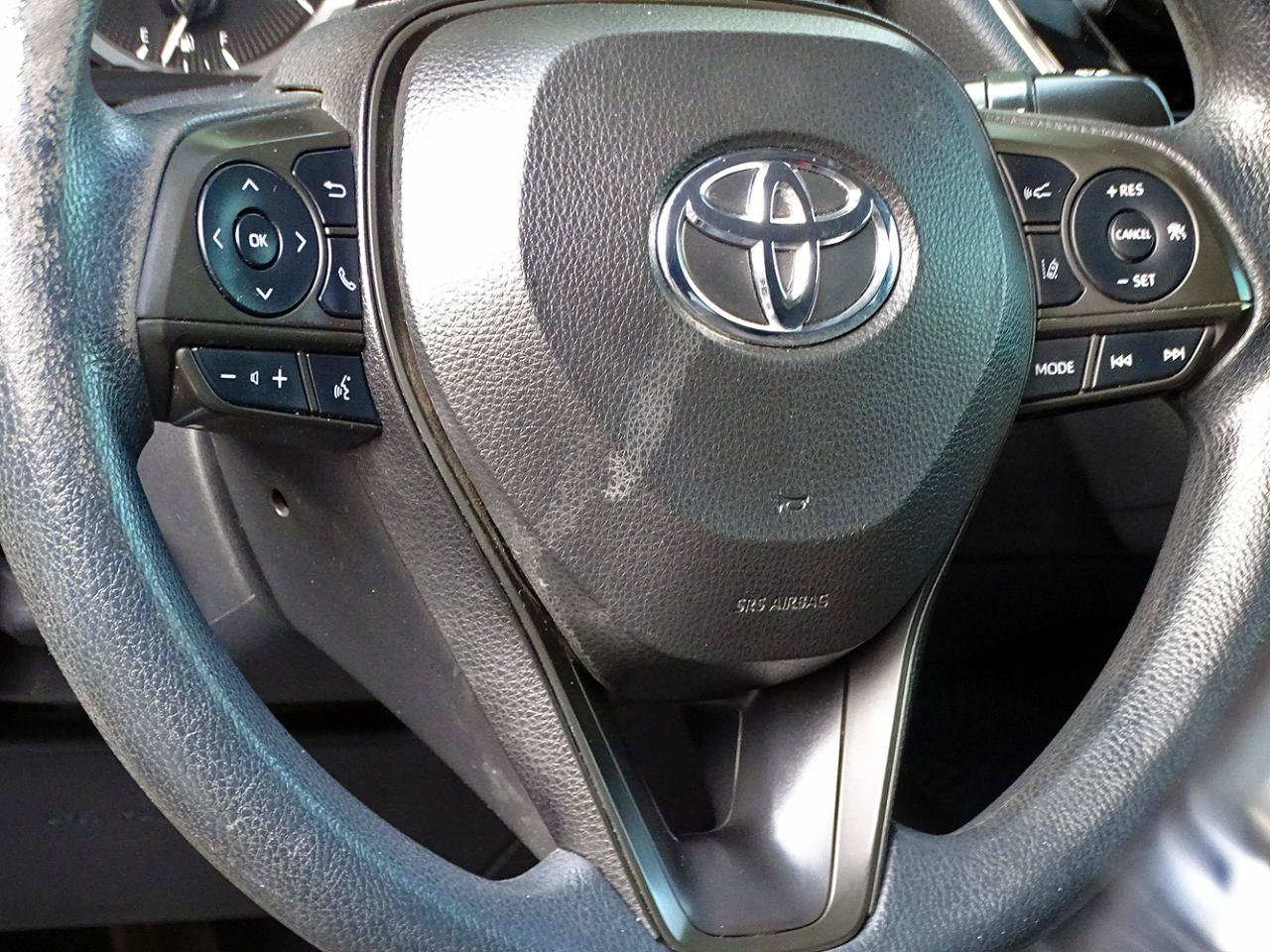 Used 2022 Toyota Corolla LE FWD image 14