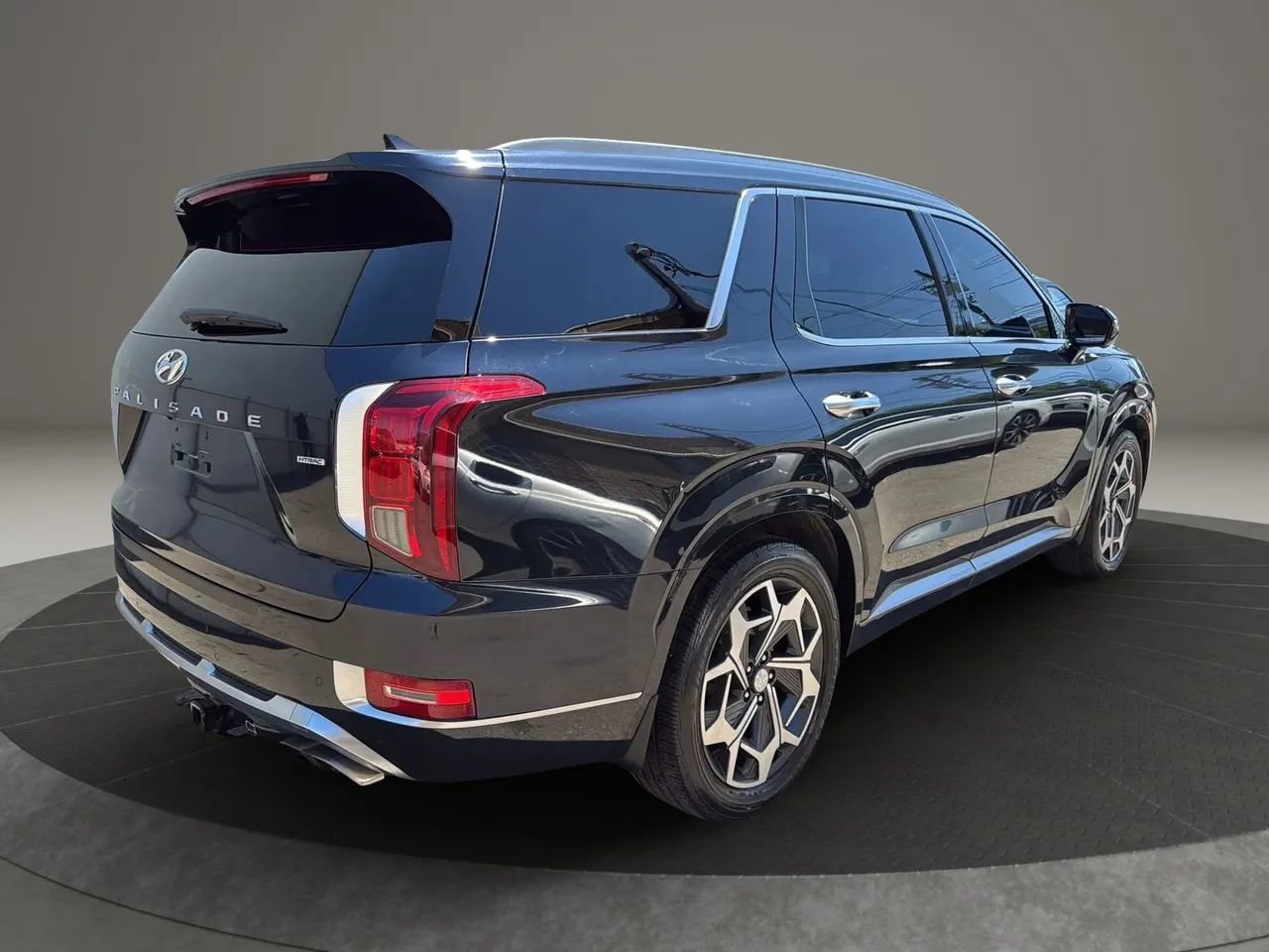 Used 2022 Hyundai Palisade Calligraphy image 5