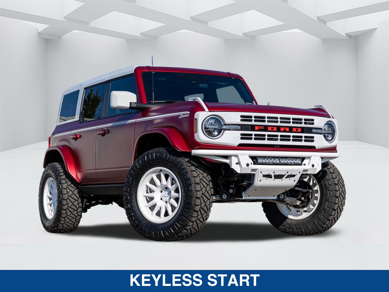 Used 2025 Ford Bronco Heritage Edition AWD/4WD image 4