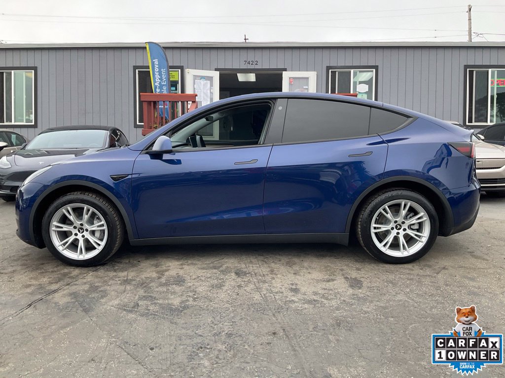 Used 2023 Tesla Model Y Long Range AWD/4WD image 5
