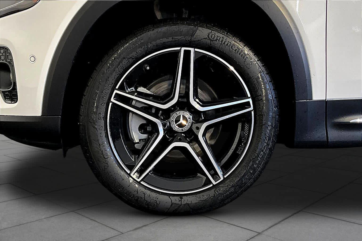 New 2026 Mercedes-Benz GLB 250 4MATIC image 17