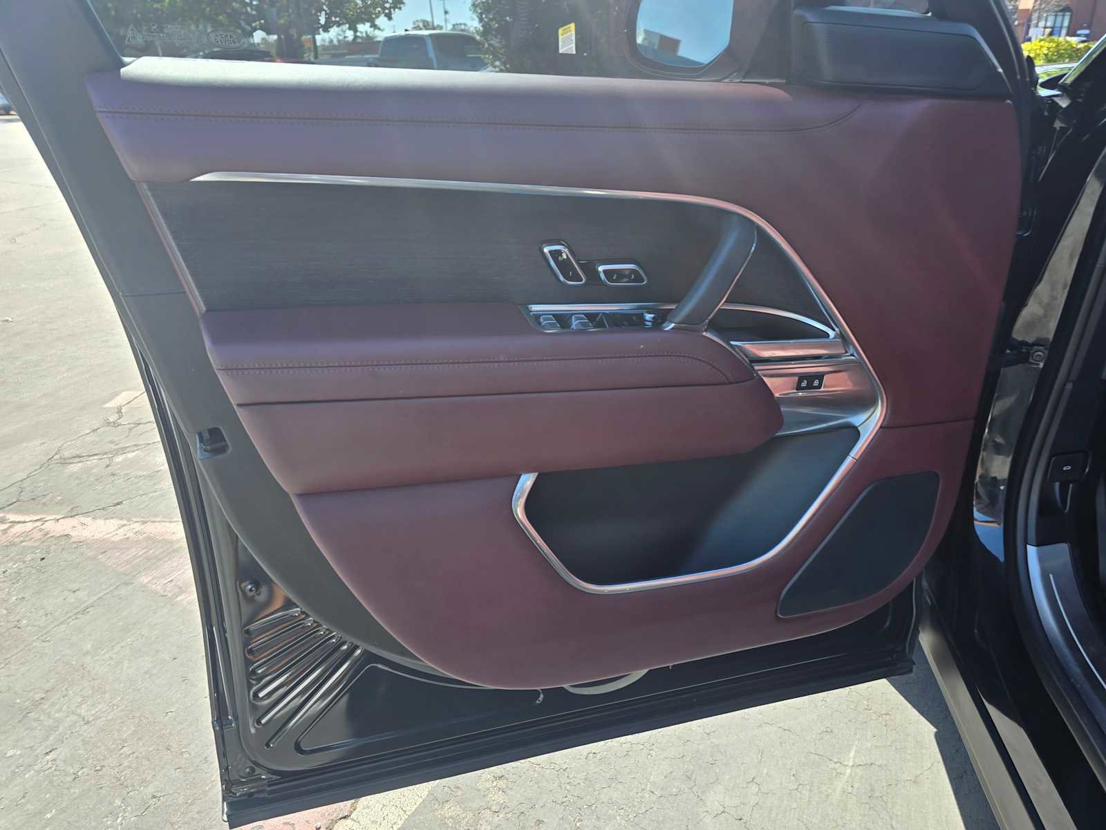 Used 2023 Land Rover Range Rover SE image 23