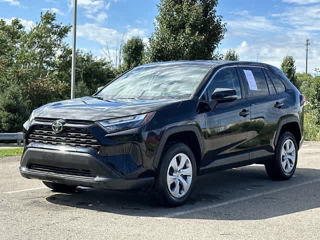 Used 2023 Toyota RAV4 LE AWD/4WD image 1