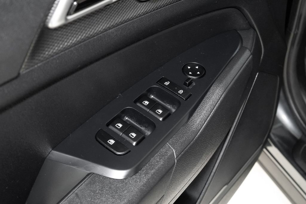 Certified 2024 Kia Sportage LX image 10