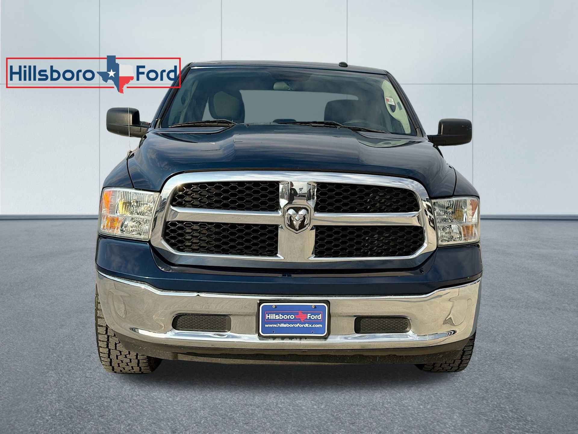 Used 2021 RAM 1500 Classic SLT image 2