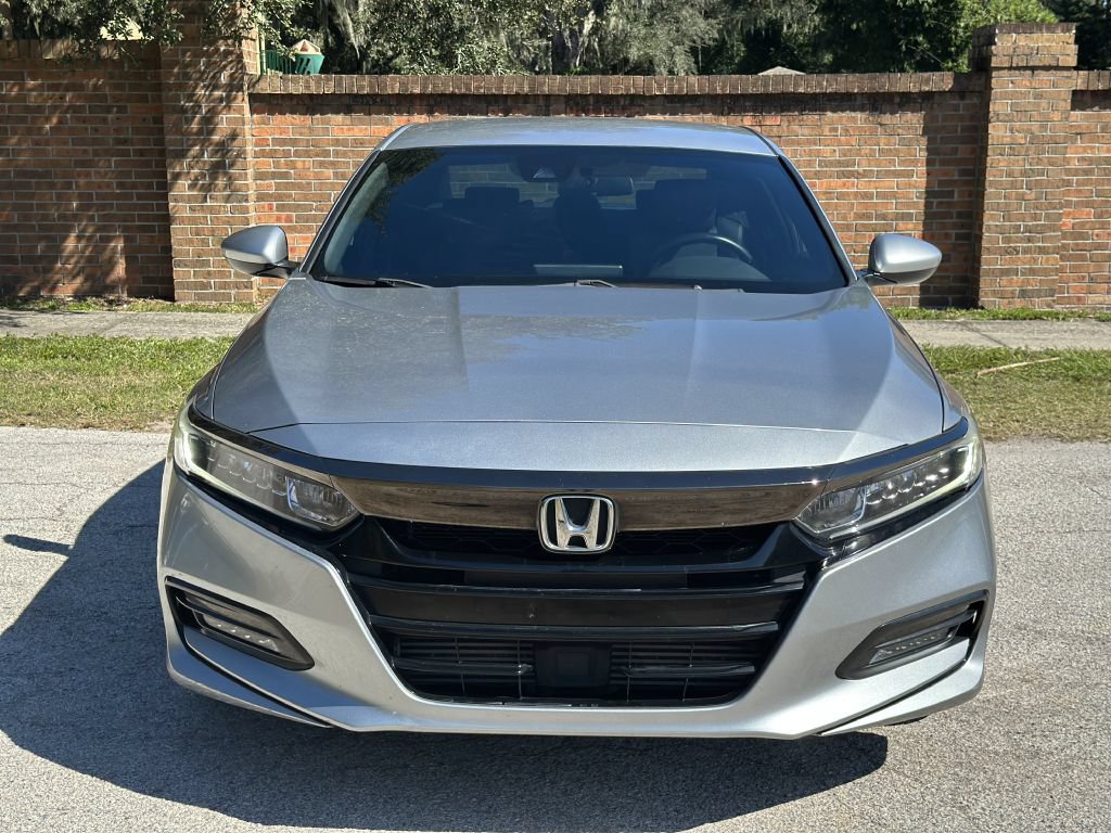 Used 2018 Honda Accord Sport image 3