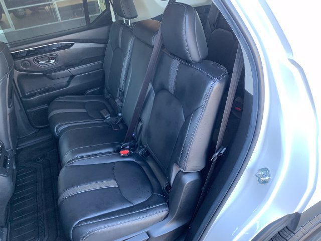 Used 2025 Honda Pilot EX-L image 11