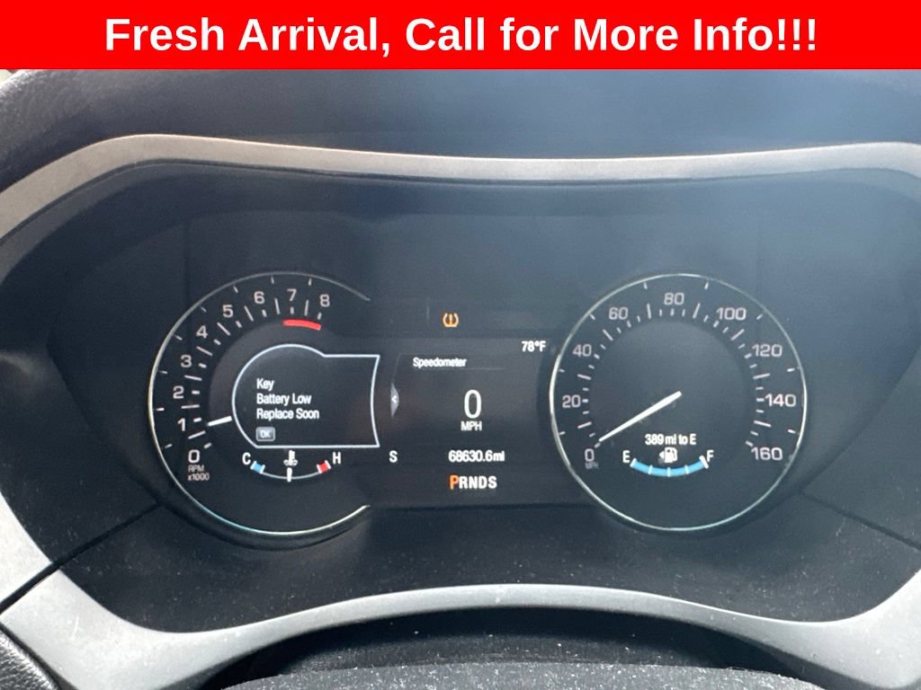 Used 2017 Lincoln MKZ Reserve w/ Technology Package FWD image 4