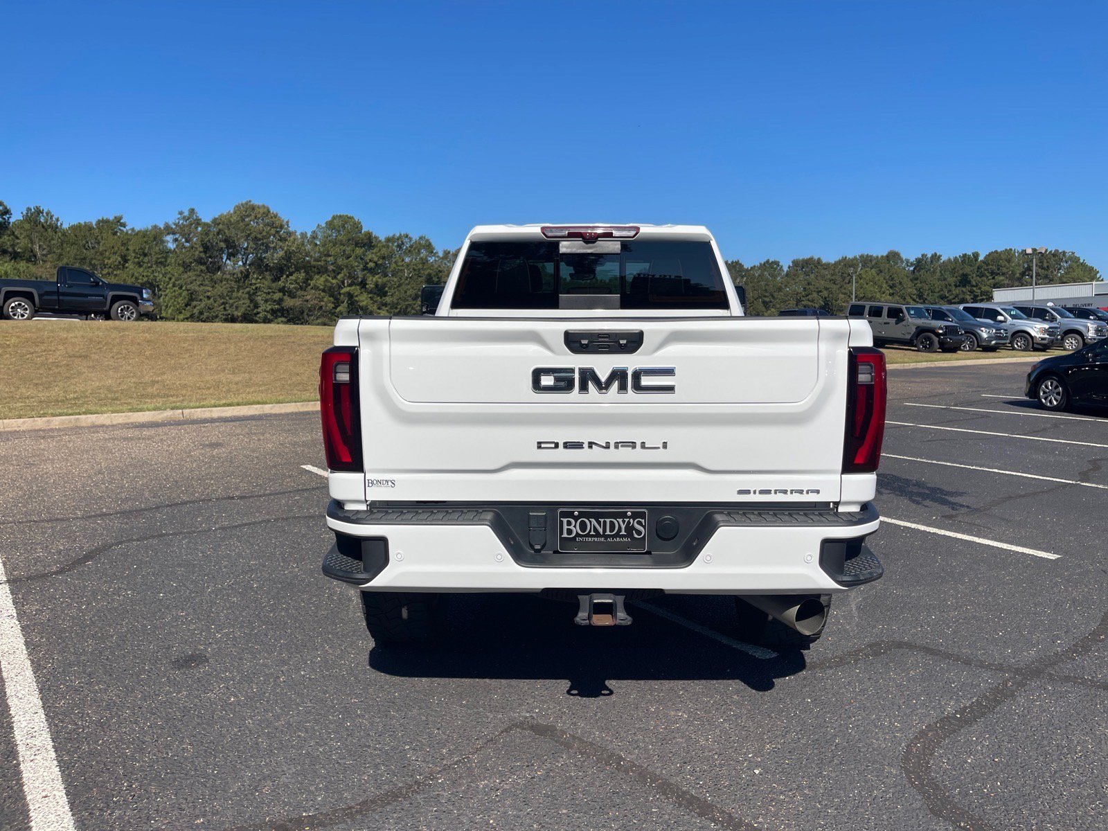 Used 2025 GMC Sierra 2500 Denali Ultimate w/ Max Trailering Package AWD/4WD image 15