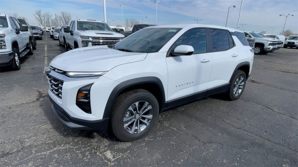 New 2026 Chevrolet Equinox LT w/ LPO, Floor Liner Package image 6