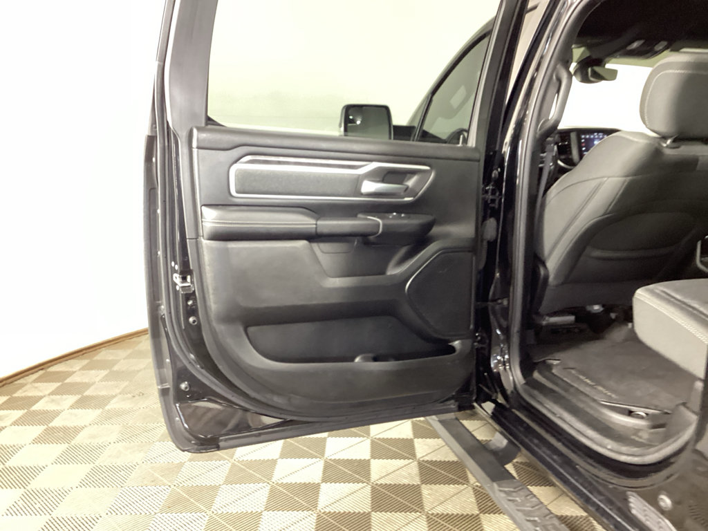 Used 2020 RAM 1500 Big Horn AWD/4WD image 12