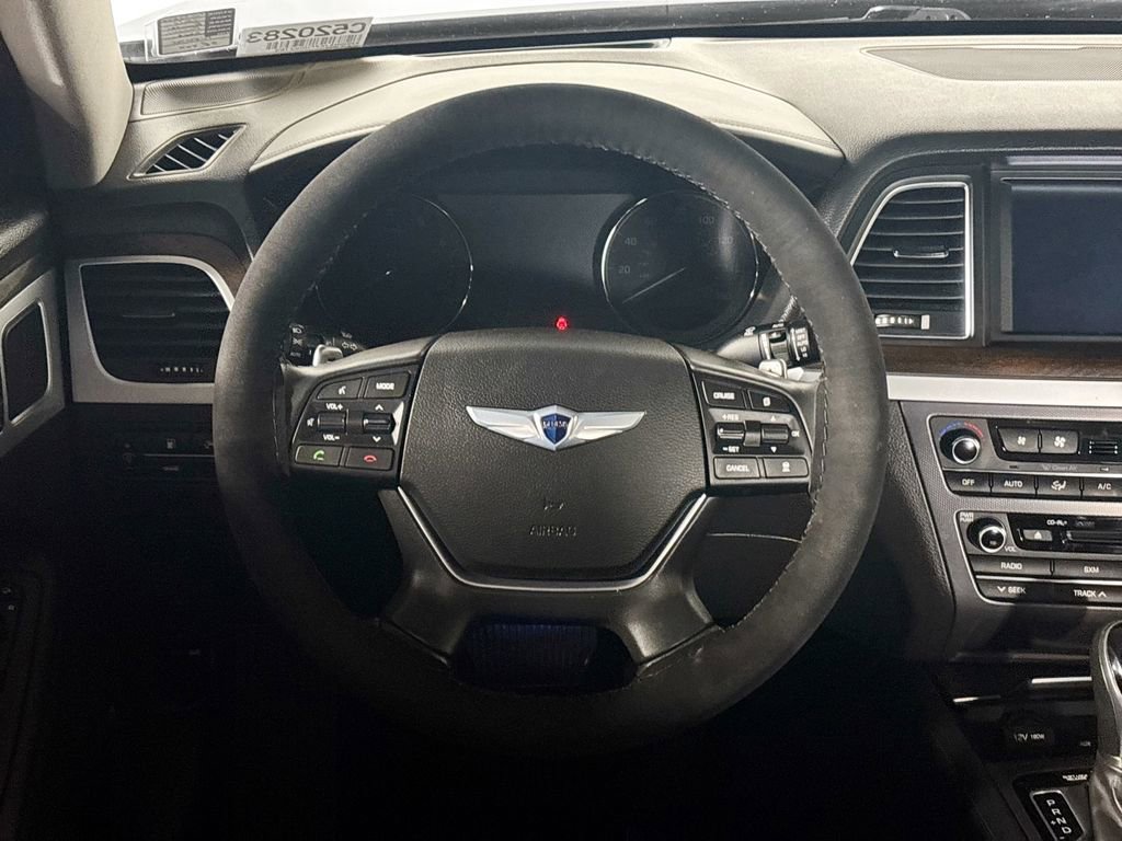 Used 2015 Hyundai Genesis 3.8 image 13