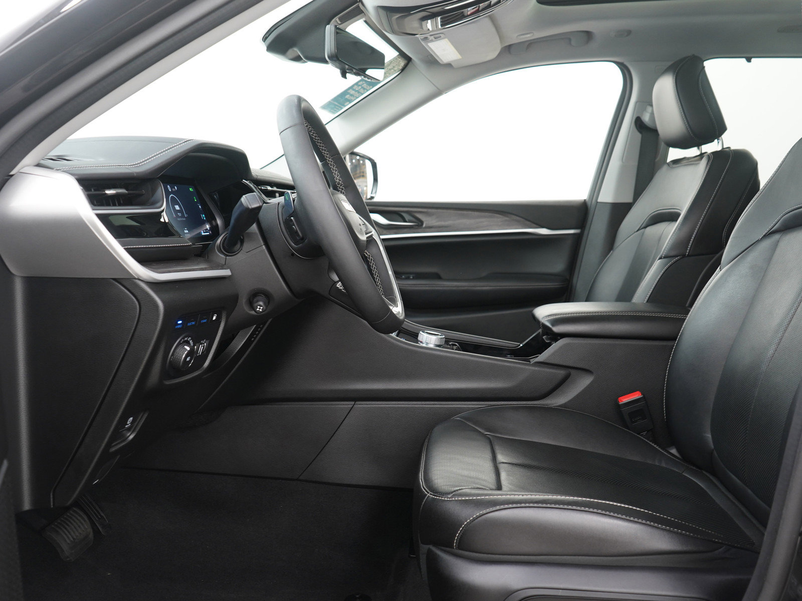 Used 2022 Jeep Grand Cherokee Limited 4xe w/ Luxury Tech Group II image 21