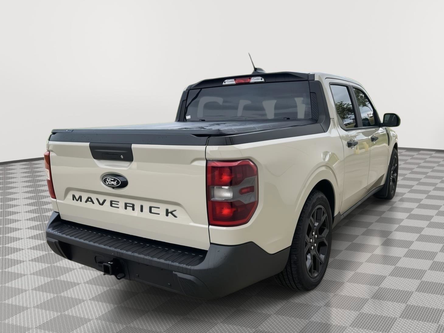Used 2025 Ford Maverick XLT w/ Black Appearance Package AWD/4WD image 5