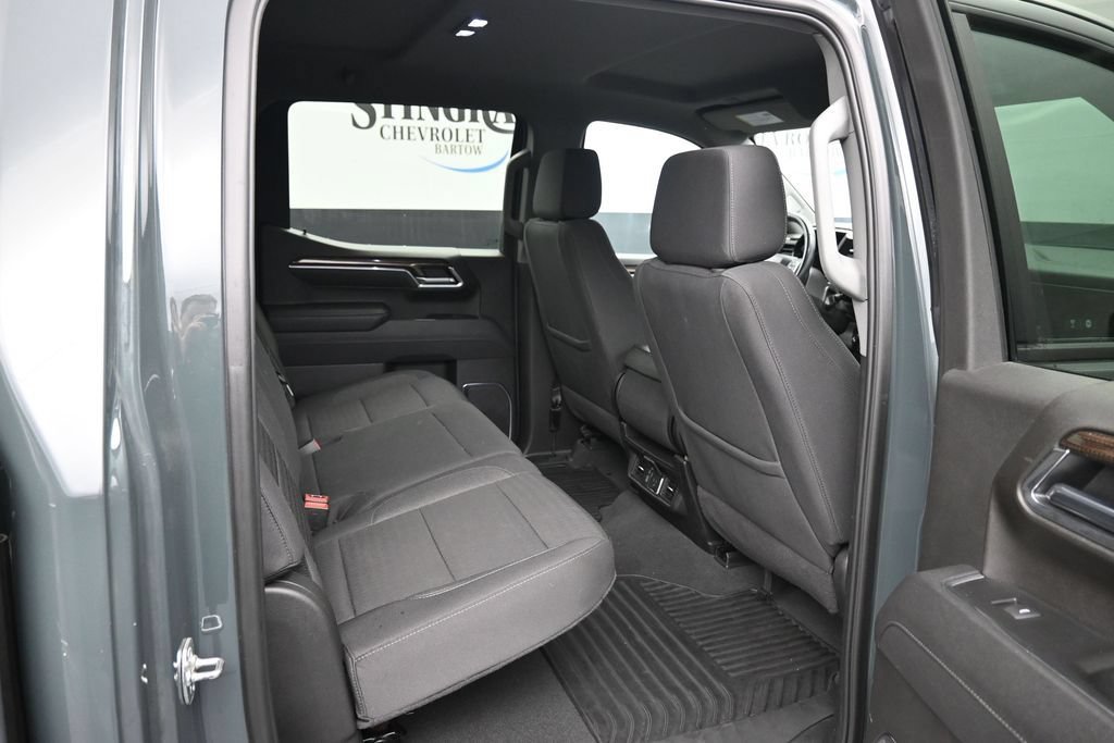 Used 2025 Chevrolet Silverado 1500 LT AWD/4WD image 13