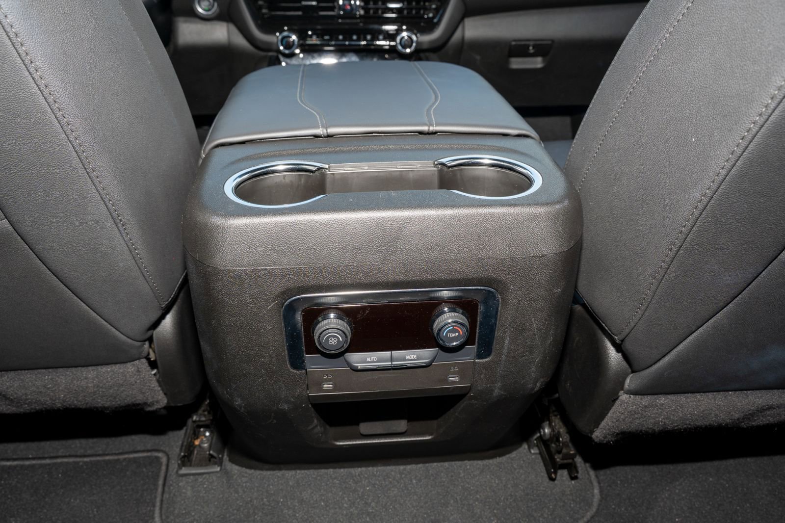 Used 2025 Chevrolet Tahoe LT image 21