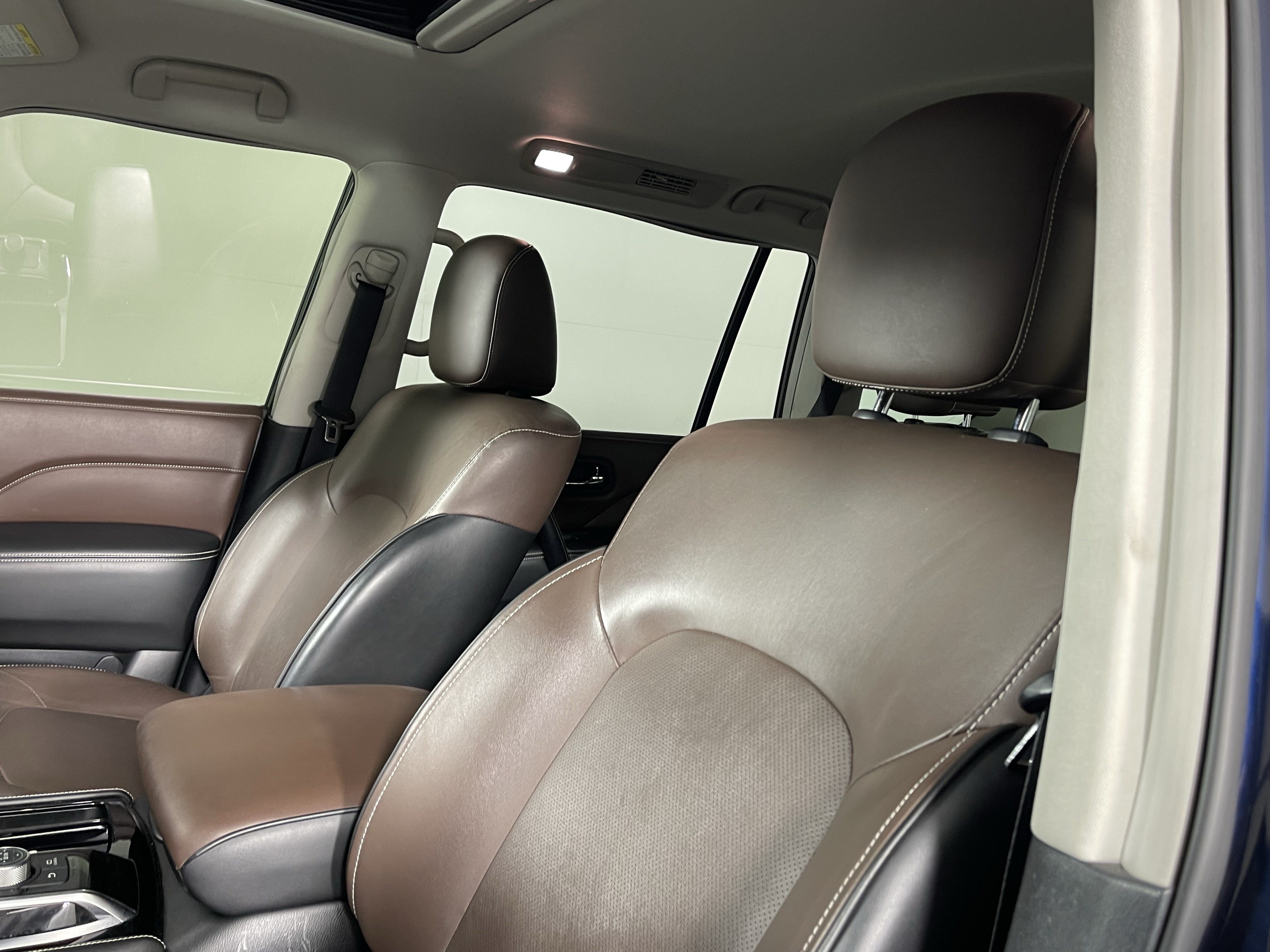 Used 2022 INFINITI QX80 Premium Select w/ Cargo Package AWD/4WD image 16