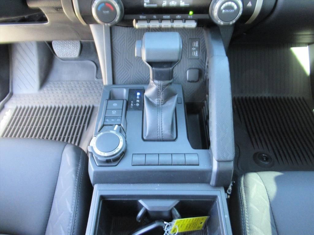 Used 2025 Toyota Tacoma SR w/ Towing Package AWD/4WD image 21