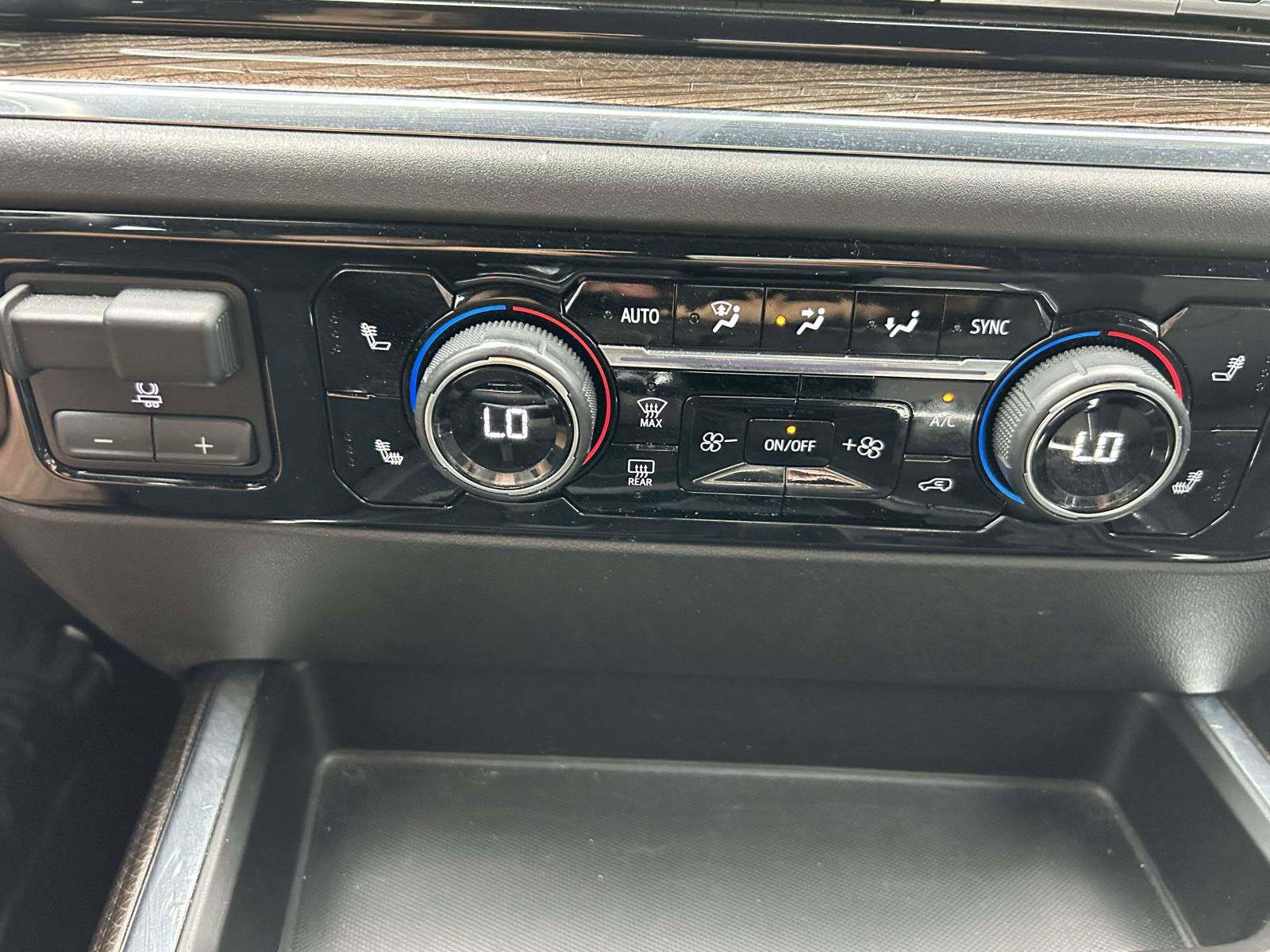 Used 2024 Chevrolet Silverado 1500 RST image 24