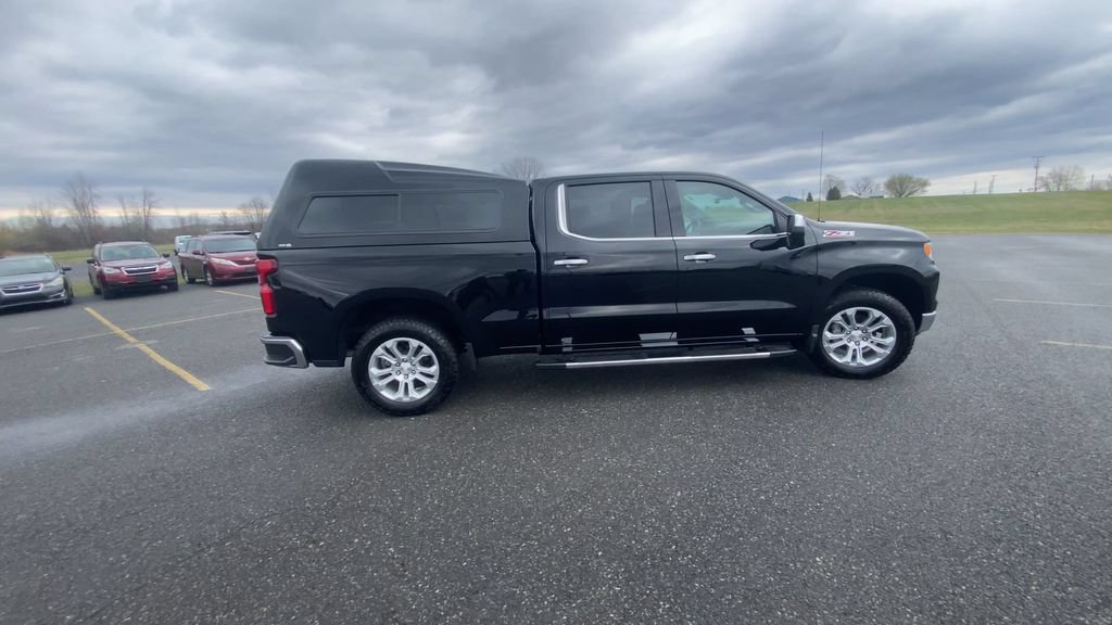 Certified 2024 Chevrolet Silverado 1500 LTZ w/ LTZ Premium Package AWD/4WD image 9