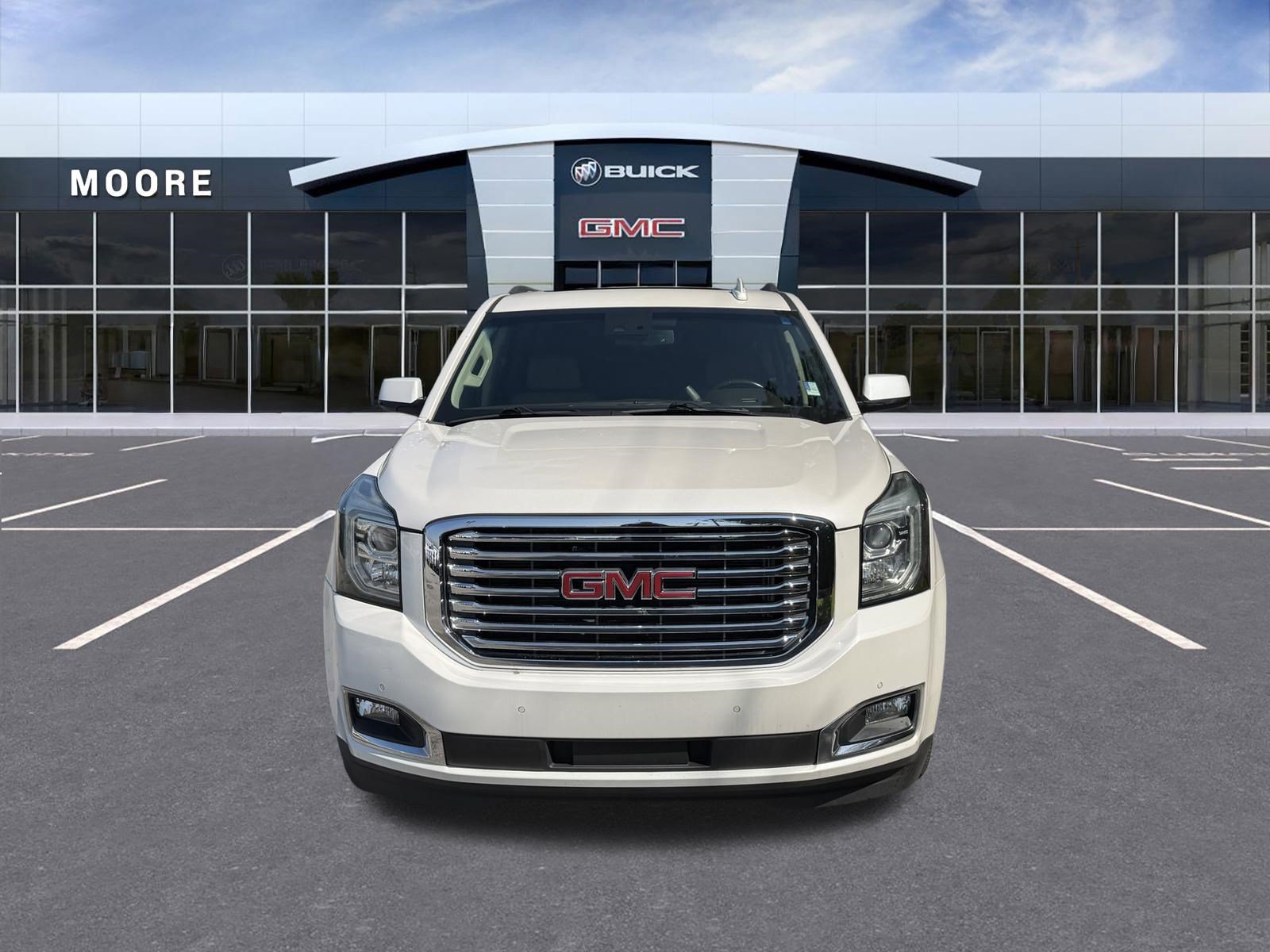 Used 2018 GMC Yukon SLT w/ Premium Edition RWD image 3