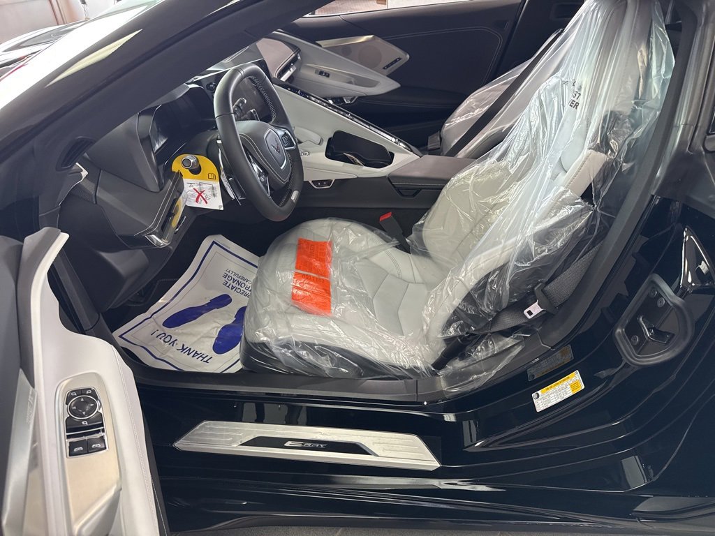 New 2025 Chevrolet Corvette E-Ray image 11