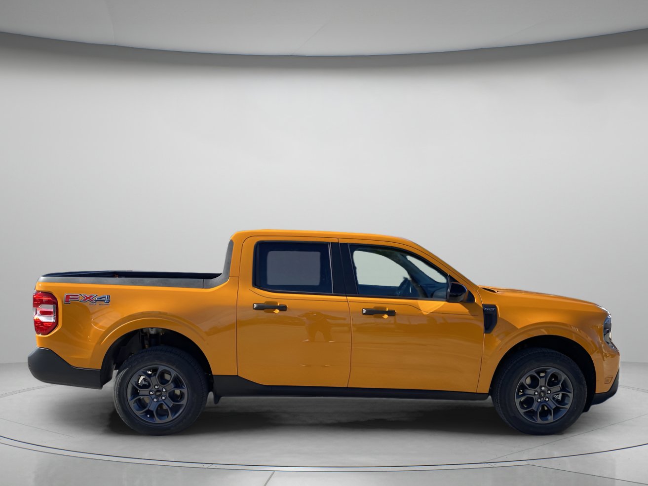 New 2026 Ford Maverick XLT w/ XLT Luxury Package AWD/4WD image 2