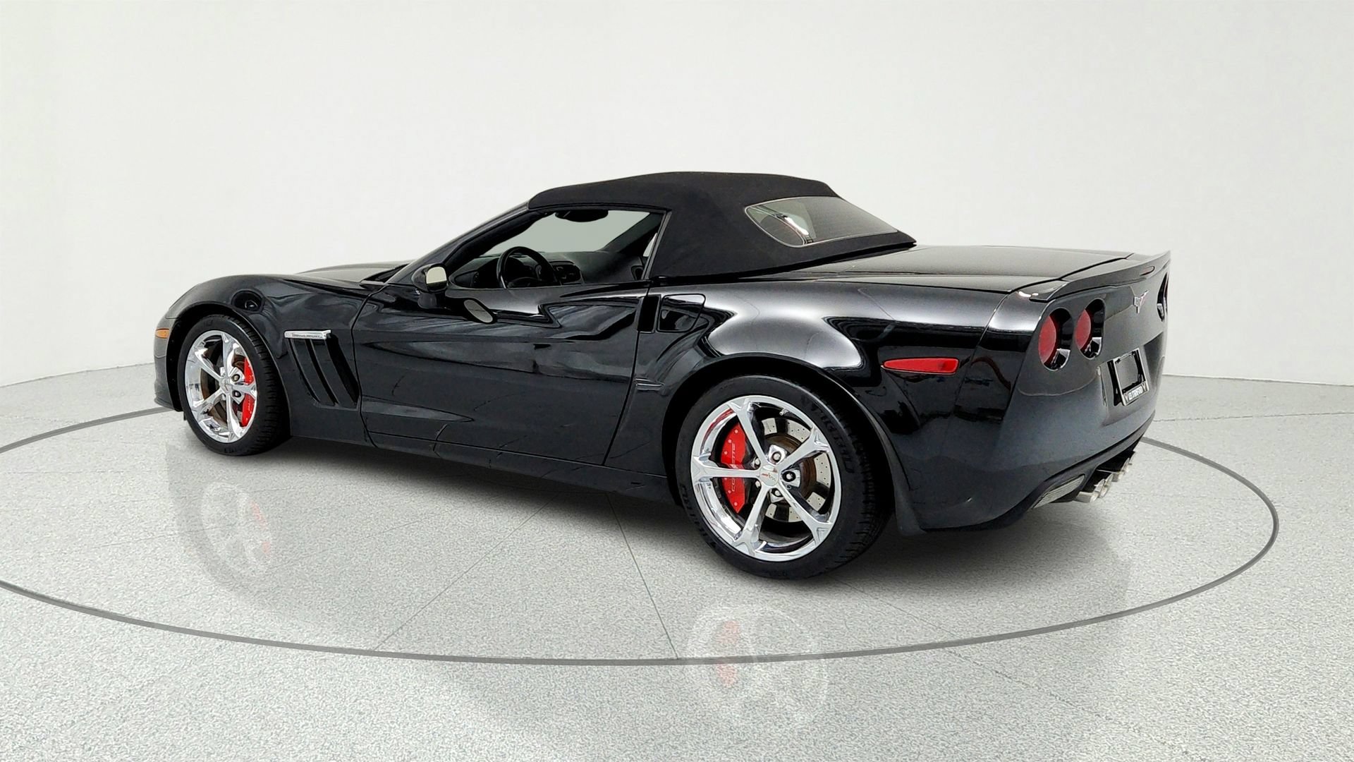 Used 2010 Chevrolet Corvette Grand Sport w/ Preferred Equipment Group RWD image 3