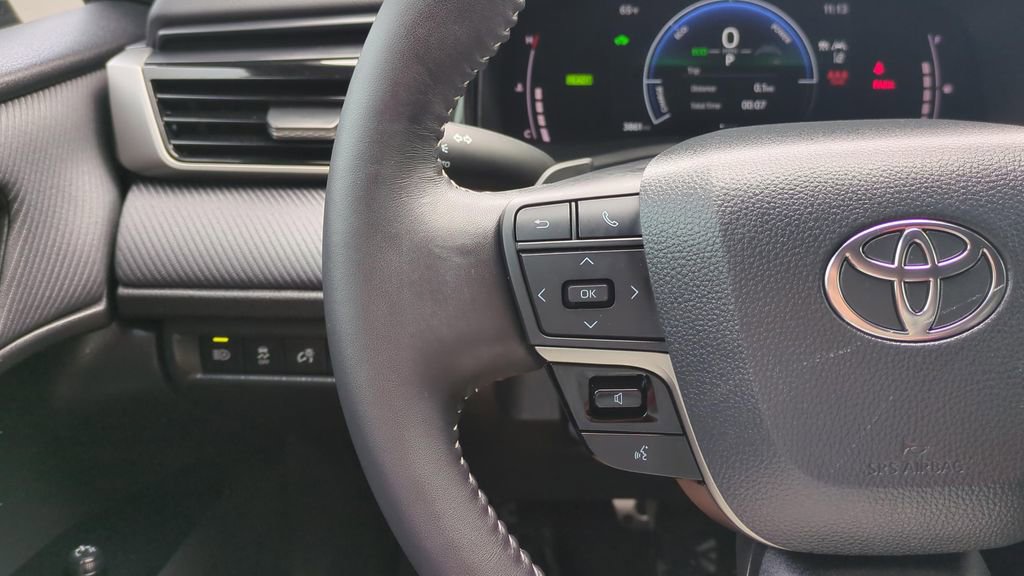 Certified 2025 Toyota Camry SE image 21