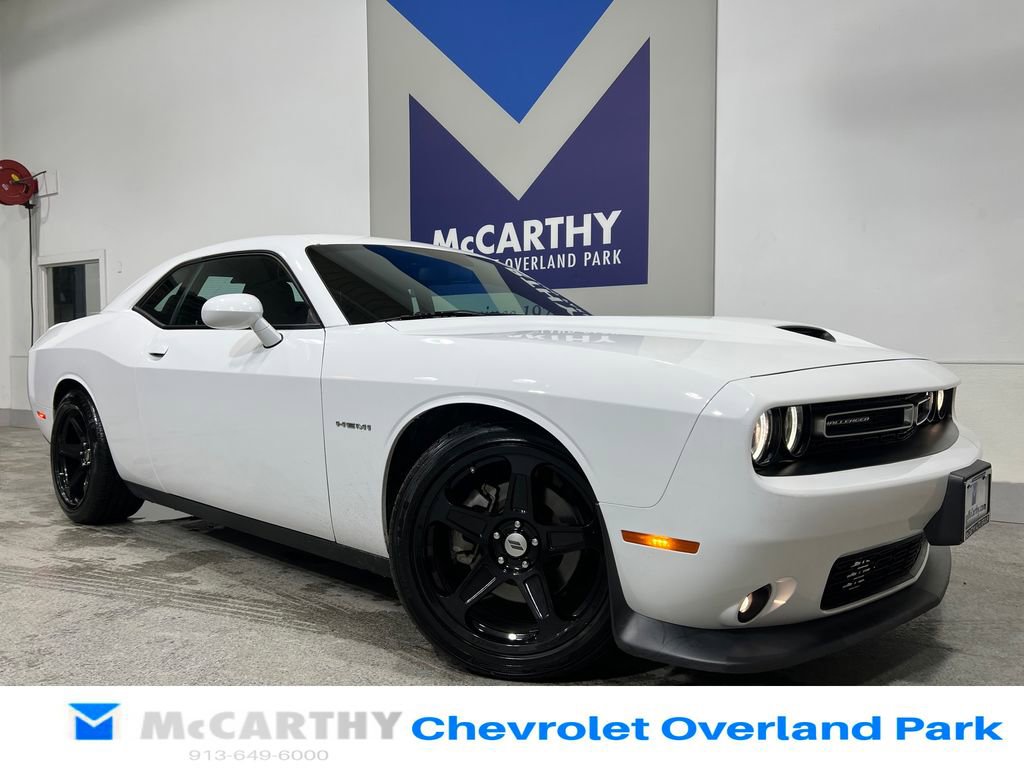 Used 2022 Dodge Challenger R/T image 1