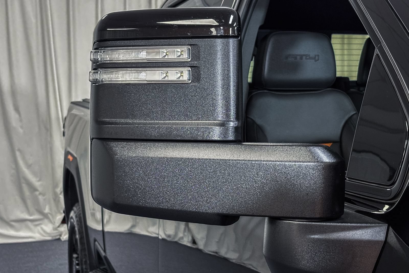 Used 2024 GMC Sierra 2500 AT4 w/ AT4 Premium Plus Package AWD/4WD image 23