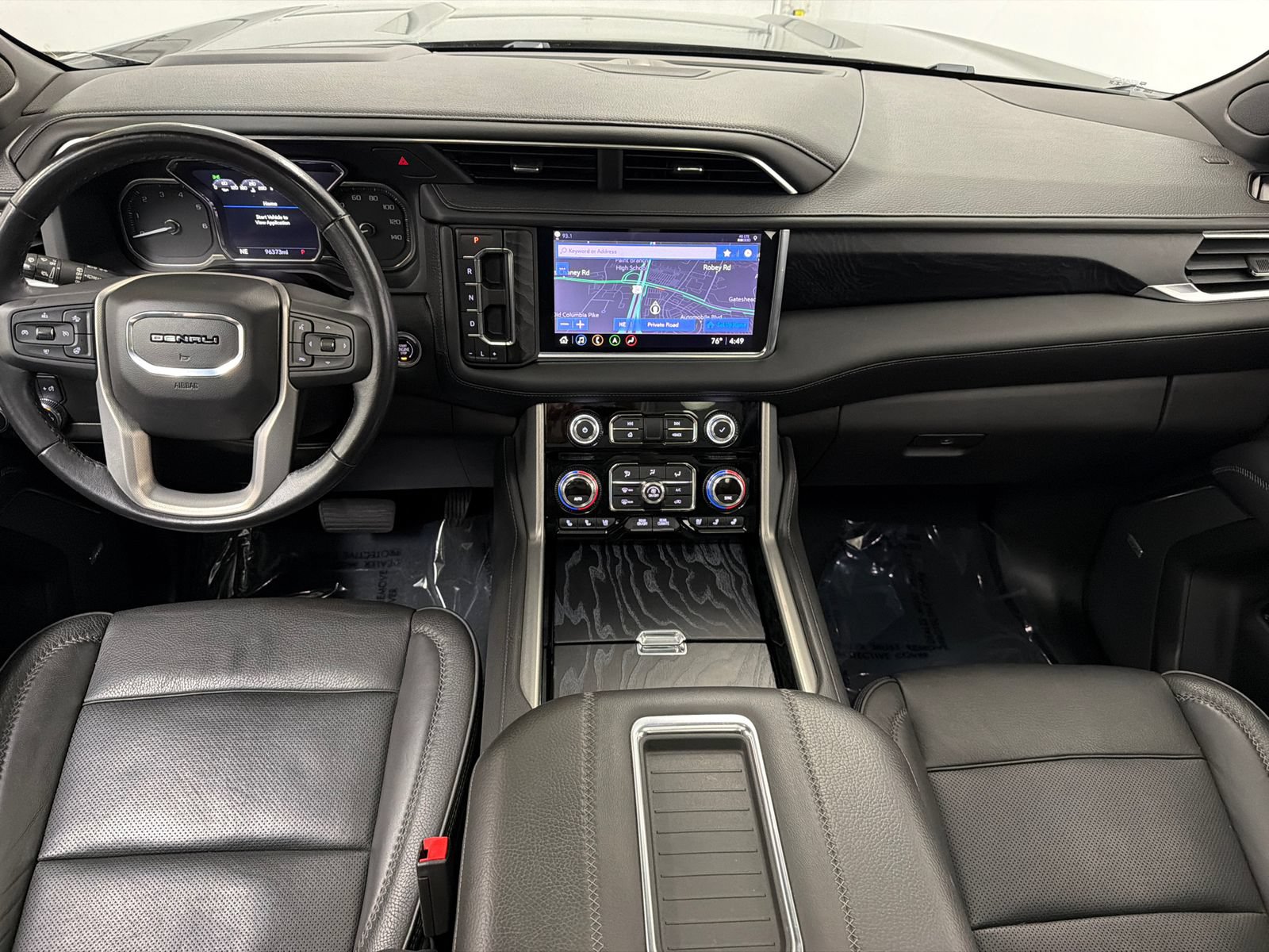 Used 2021 GMC Yukon XL Denali AWD/4WD image 30