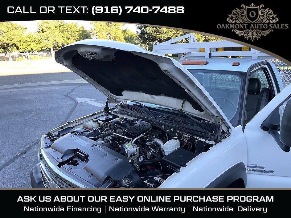 Used 2007 Chevrolet Silverado 3500 2WD Regular Cab w/ Heavy-Duty Power Package image 25