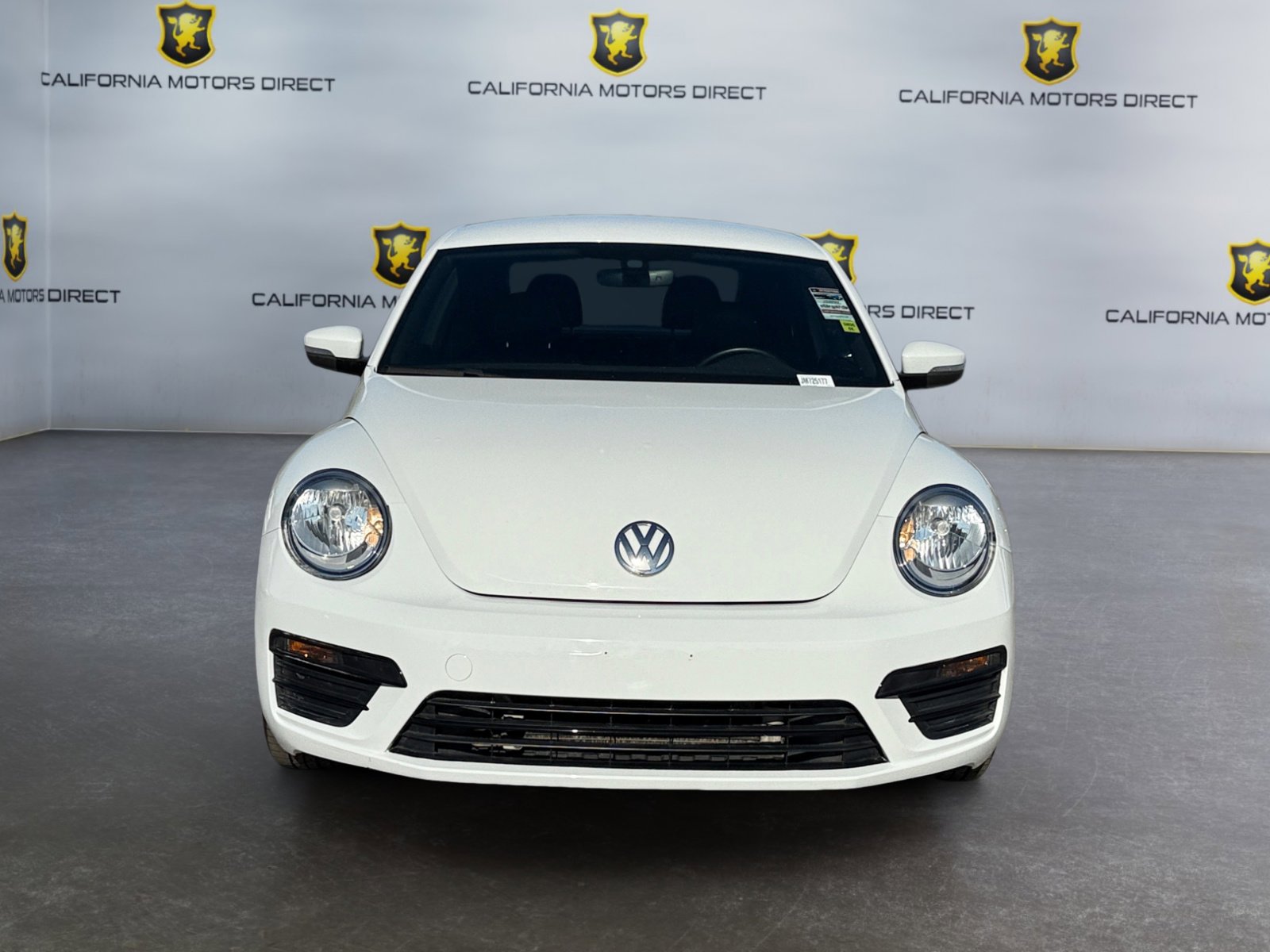 Used 2018 Volkswagen Beetle 2.0T S w/ Style & Comfort Package For S image 8