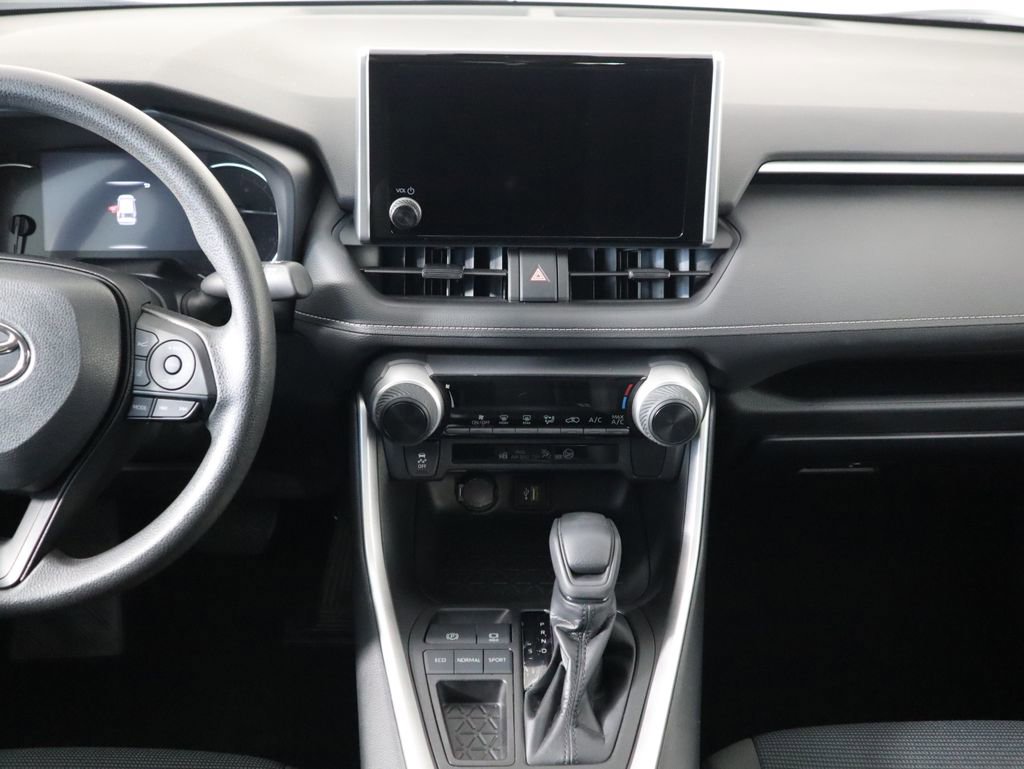 Used 2023 Toyota RAV4 LE image 14