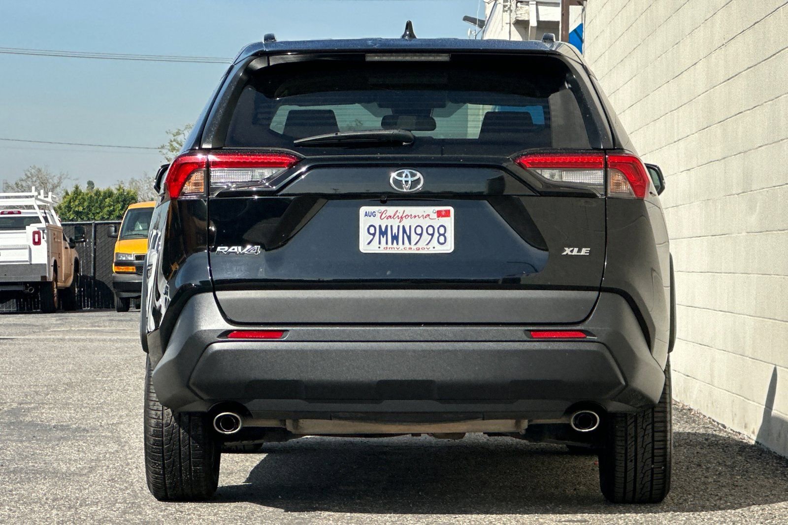 Used 2023 Toyota RAV4 XLE image 5
