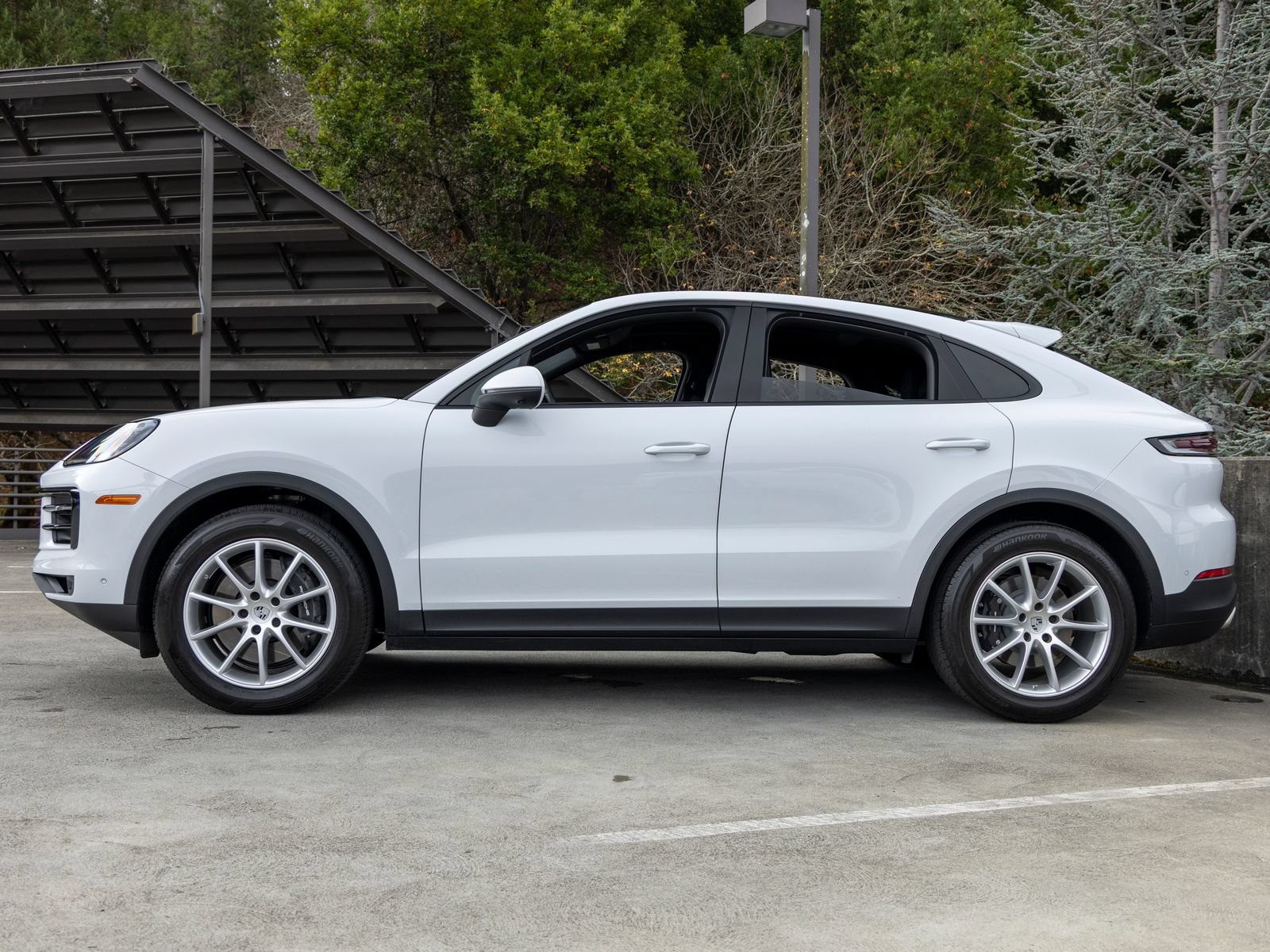 Certified 2026 Porsche Cayenne Coupe AWD/4WD image 2
