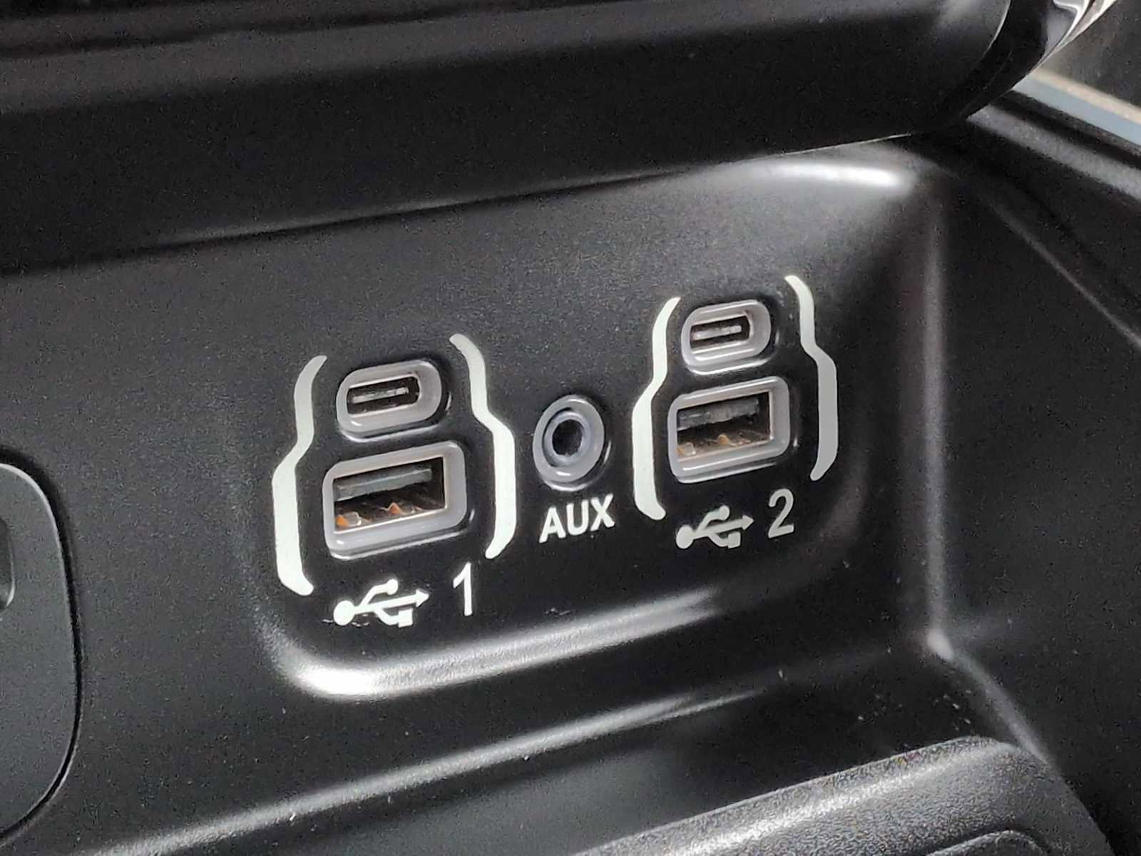 Used 2019 RAM 1500 Laramie image 33