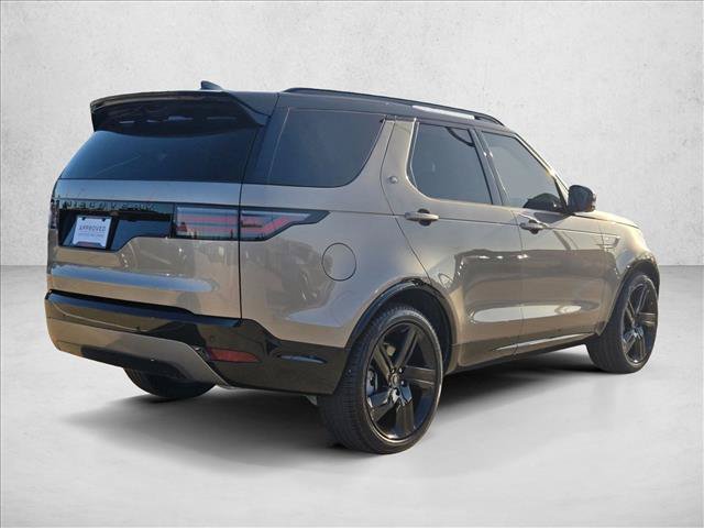 Used 2025 Land Rover Discovery Dynamic SE AWD/4WD image 5