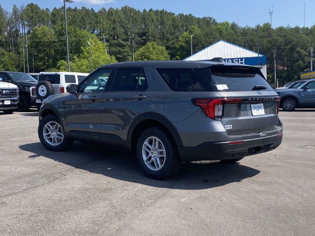 New 2026 Ford Explorer Active RWD image 15