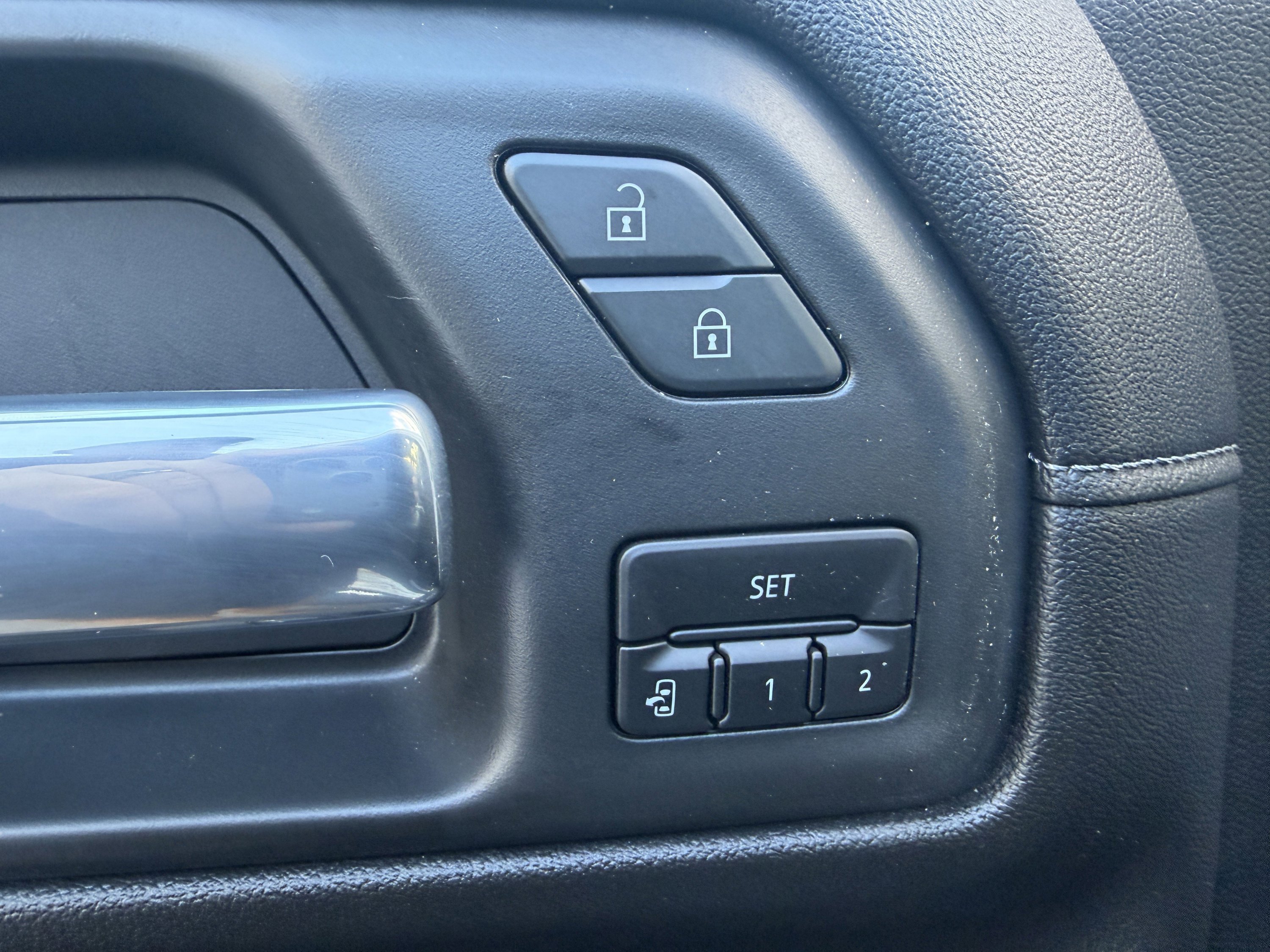 Used 2021 GMC Sierra 1500 SLT w/ SLT Premium Package image 36