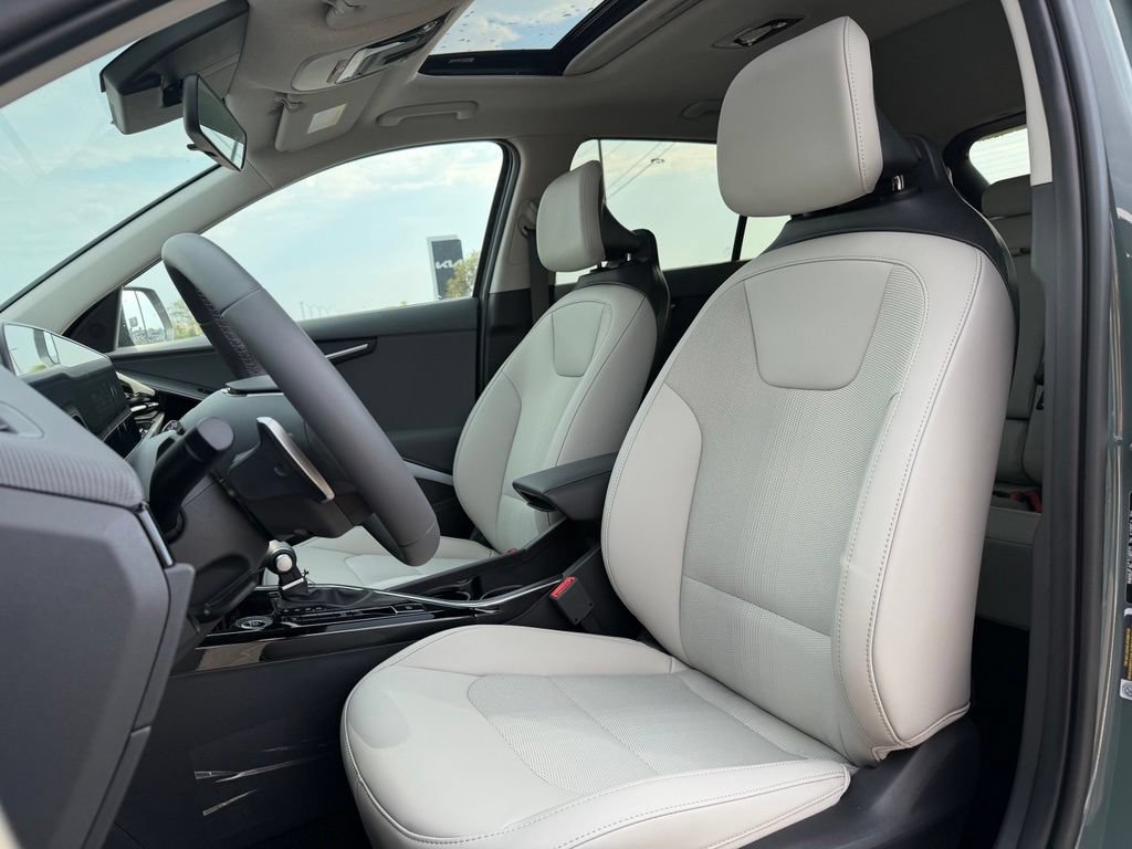New 2026 Kia Niro EX w/ EX Premium Package FWD image 10